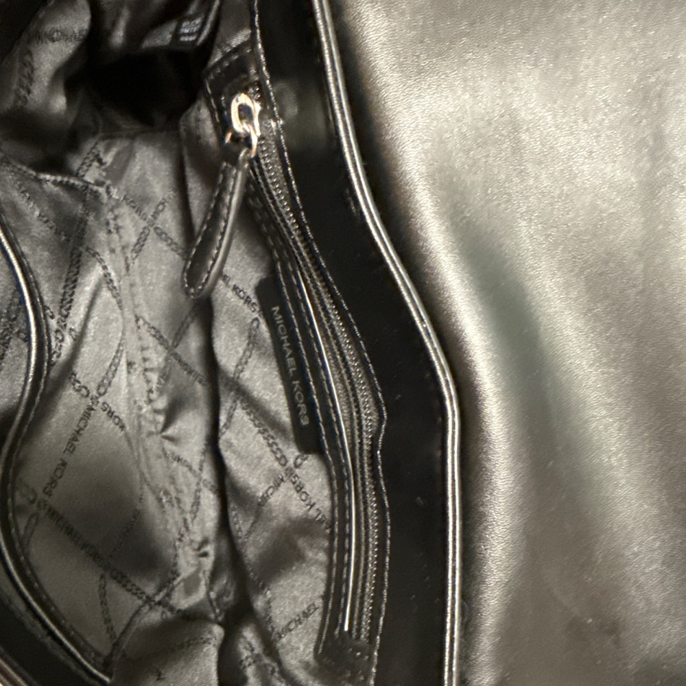 Michael Kors Black Shoulder Bag with Chain Strap - Picture 10 of 10
